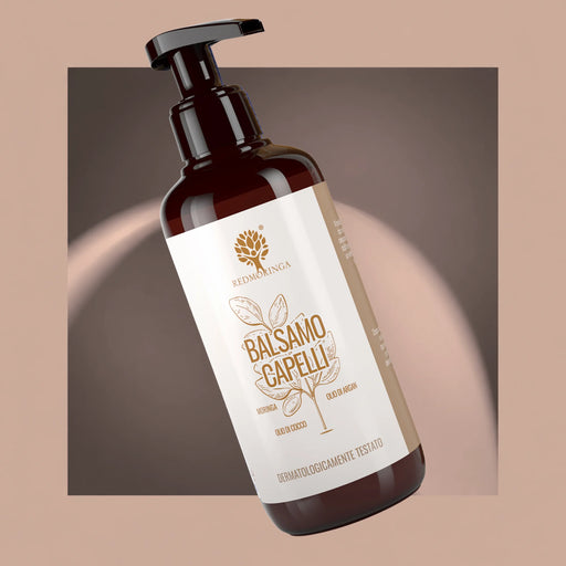 Flacon-pompe du baume capillaire naturel RedMoringa au moringa, huile d'argan et de coco, testé dermatologiquement